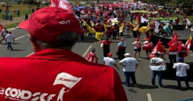 CDE aprova calendário de mobilização e reforça defesa da negociação coletiva CDE aprova calendário de mobilização e reforça defesa da negociação coletiva