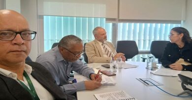 MGI analisará reestruturação da carreira dos servidores do HFA