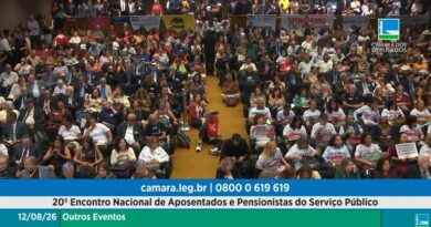 Encontro marca luta contra o confisco das aposentadorias e criação de auxílio-nutrição Encontro marca luta contra o confisco das aposentadorias e criação de auxílio-nutrição